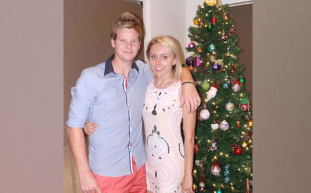 Smith Posts The Snapshot With Dani On Xmas With Her Sentimental Holdover