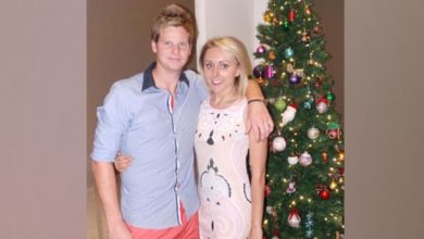 Smith Posts The Snapshot With Dani On Xmas With Her Sentimental Holdover