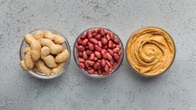 Five Explanations Why Eat Peanuts Each Day