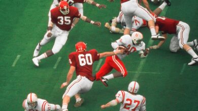 Photo of TSN Archive 1971 Nebraska-Oklahoma: Huskers Leave the Shucks for Sooners