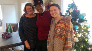 Photo of Cincinnati Mother of Two Surprised With Fully-Furnished Apartment After Eviction