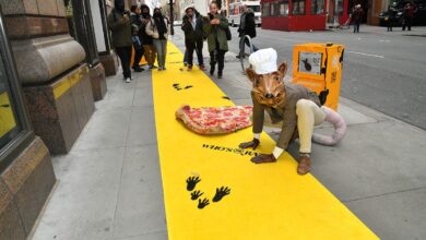 Photo of TBS Sets ‘Traps’ in New York City to Tease ‘Rat in the Kitchen’