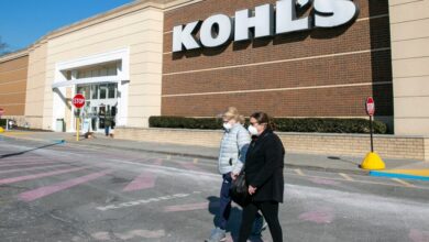 Photo of Kohl’s and Macy’s Are Hiring 130,000 Seasonal Workers