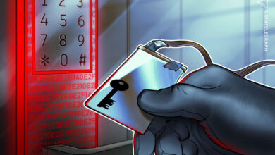 Photo of FTX reportedly hacked as officials flag abnormal wallet activity