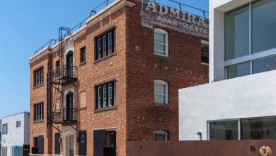 Photo of EYRC tucks light filled spaces behind white balcony walls in Venice Beach