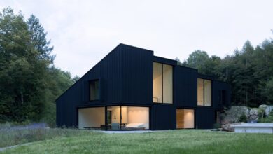 Photo of Appels Architekten prefabricates Wooden House by the Lake in Bavaria