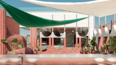 Photo of Sukchulmok adds curved brick forms to rooftop of Parconido Bakery Cafe