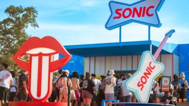 Photo of Bonnaroo Fans Take Sips and Swings at the Sonic Drive-in Range