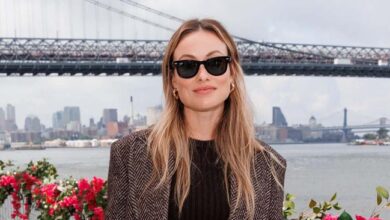 Photo of Olivia Wilde Just Made Hot Pants Look Shockingly Wearable