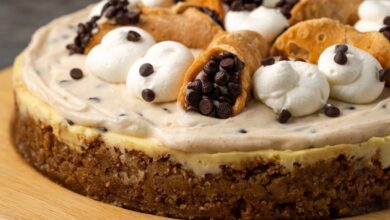 Photo of Cannoli Cheesecake | Cookies and Cups