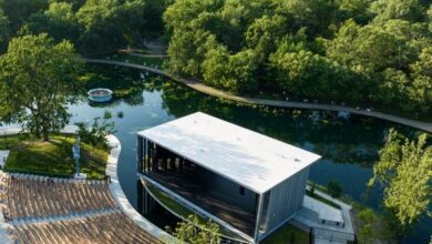 Photo of Lemay redesigns open-air theatre in Montreal’s La Fontaine Park