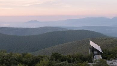 Photo of Emiliano Domínguez and Santiago Martínez design cantilevered viewpoint